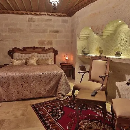 Hotel Phocas Cave 2*