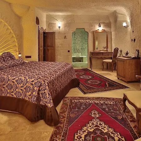 Hotel Phocas Cave 2*