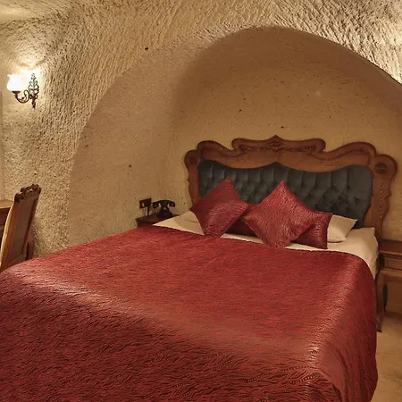 Phocas Cave Hotel 2*
