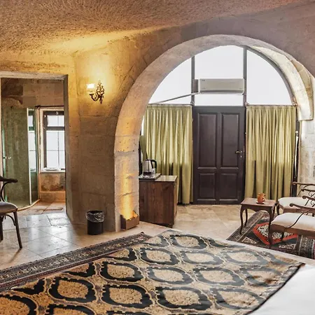 Hotel Phocas Cave 2*