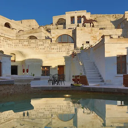 Hotell Phocas Cave 2*