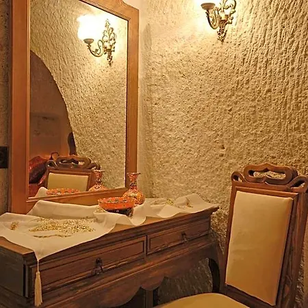 Otel Phocas Cave