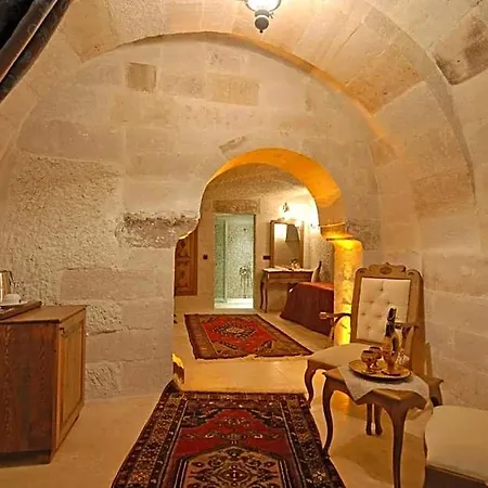 Otel Phocas Cave