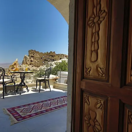 Phocas Cave Hotel 2*