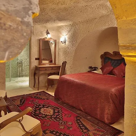 Phocas Cave 2*