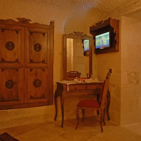 Hotel Phocas Cave 2*