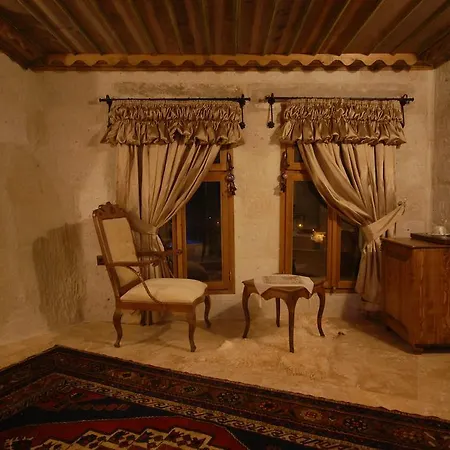 Hotel Phocas Cave 2*