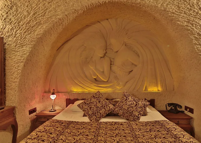 Phocas Cave Hotel 2*