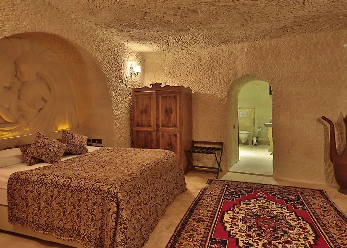 Phocas Cave Hotel 2*