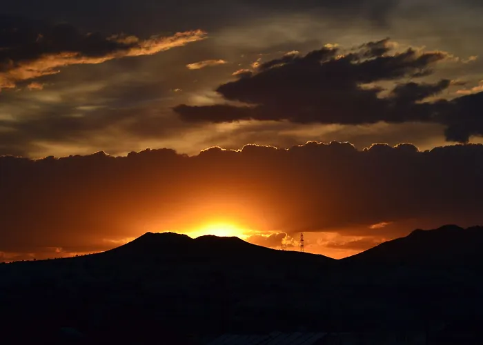 Phocas Cave Hotel 2*