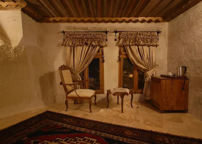 Hotel Phocas Cave 2*